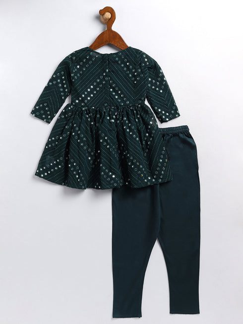 Sishu Girl's Green Mirror Kurta Pyjama Set